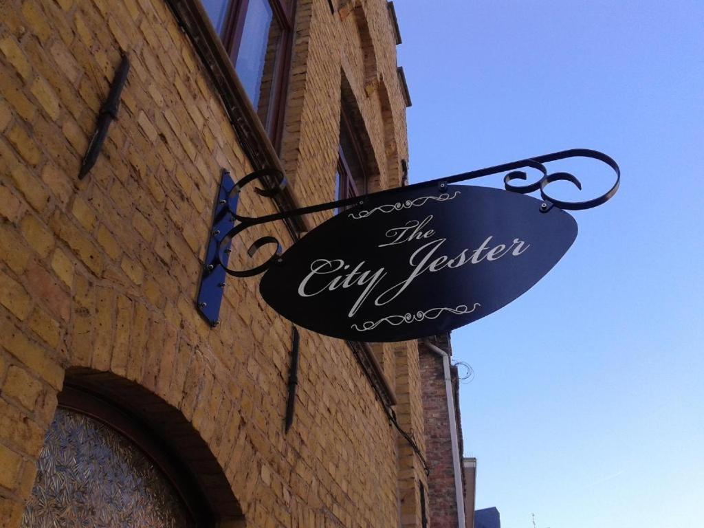 The City Jester Ieper Eksteriør bilde